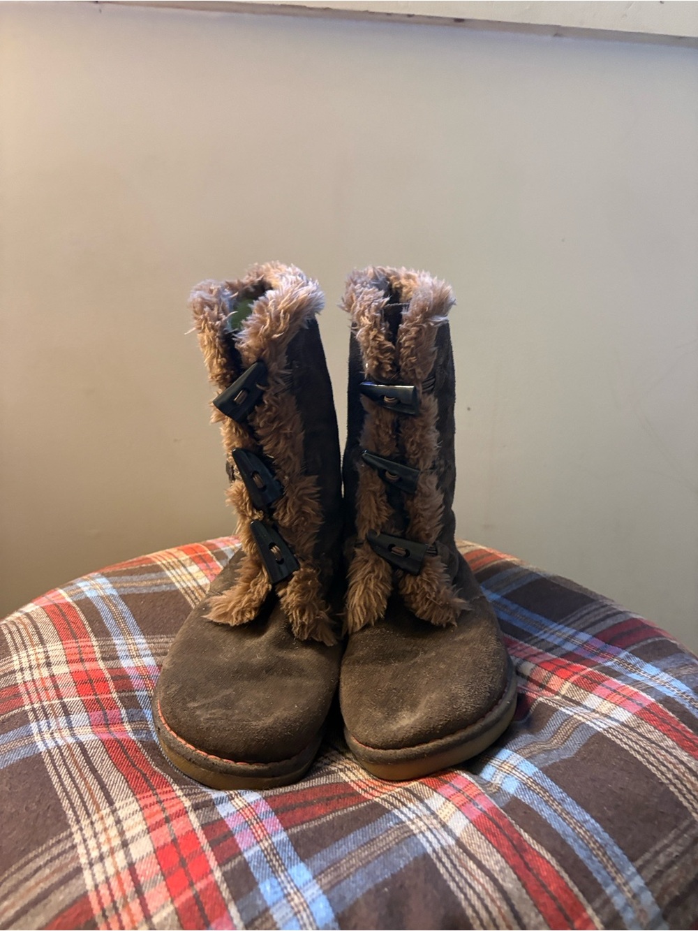 Women's Brown Faux-Fur Toggle Winter Boots